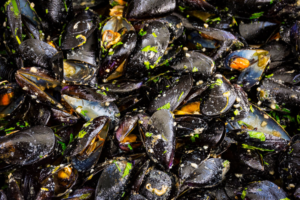 The Ultimate Guide to Steaming Clams Outdoors