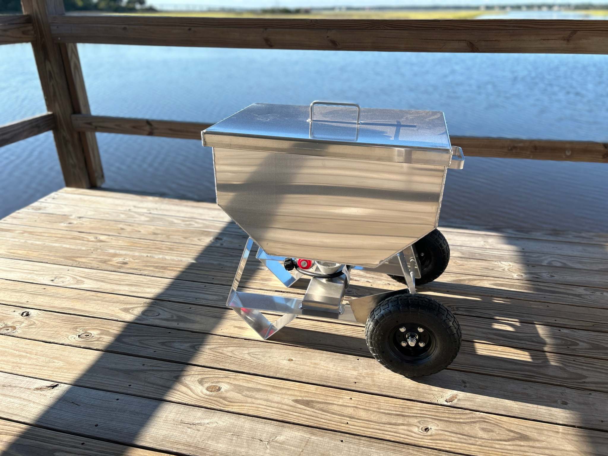 Wheeled Classic Cooker, aluminum, portable seafood steamer, shoreline excursion.