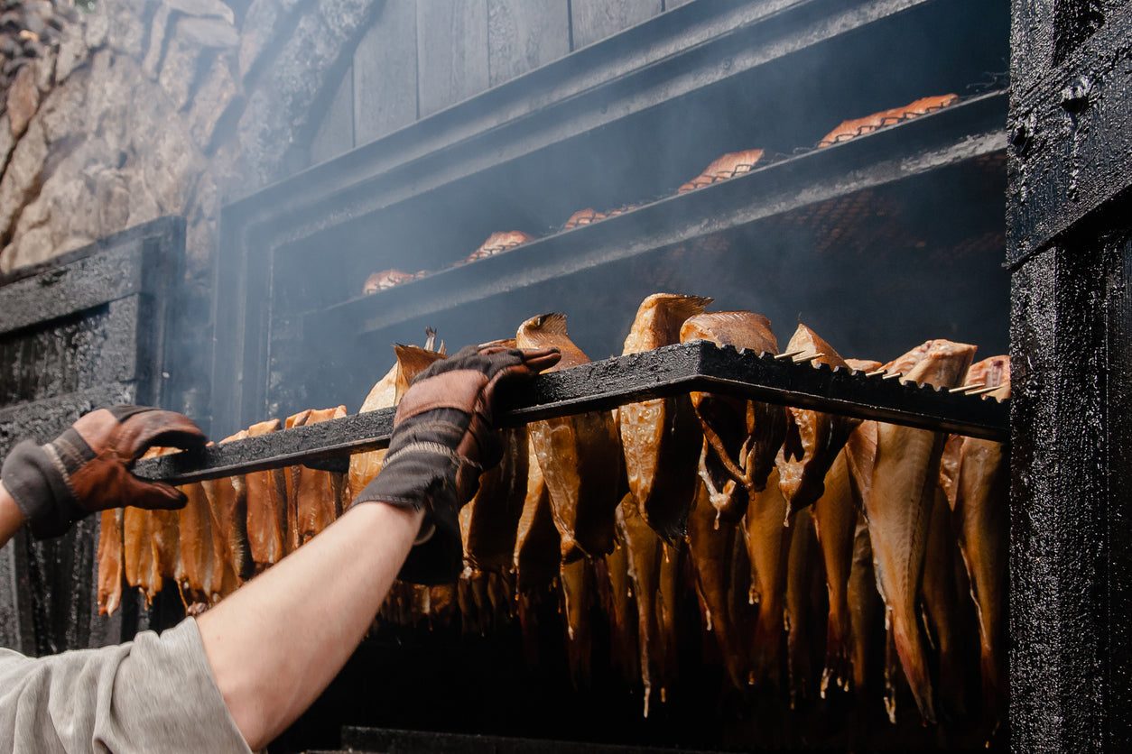 How to Infuse Smoky Flavors into Grilled Seafood